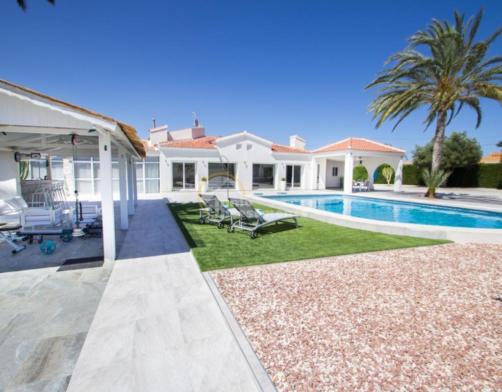 Villa Pyeranch Torrevieja Eksteriør billede